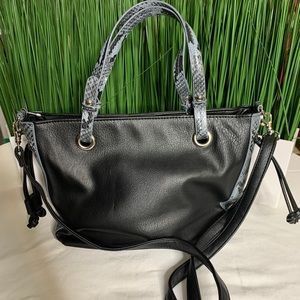 Crossbody /shoulder bag